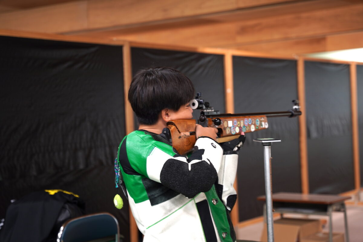 全日本スポーツ射撃選手権 ビームライフル男子 由布が団体3位、全国でつかんだ経験と自信 【大分県】