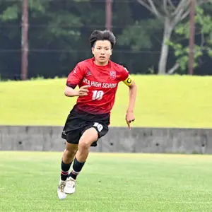 全国高校サッカー選手権県予選特集　冬の全国へ挑む注目選手とライバル（３）　【大分県】
