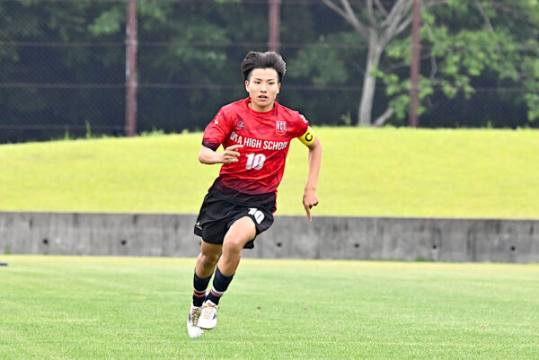 全国高校サッカー選手権県予選特集　冬の全国へ挑む注目選手とライバル（３）　【大分県】