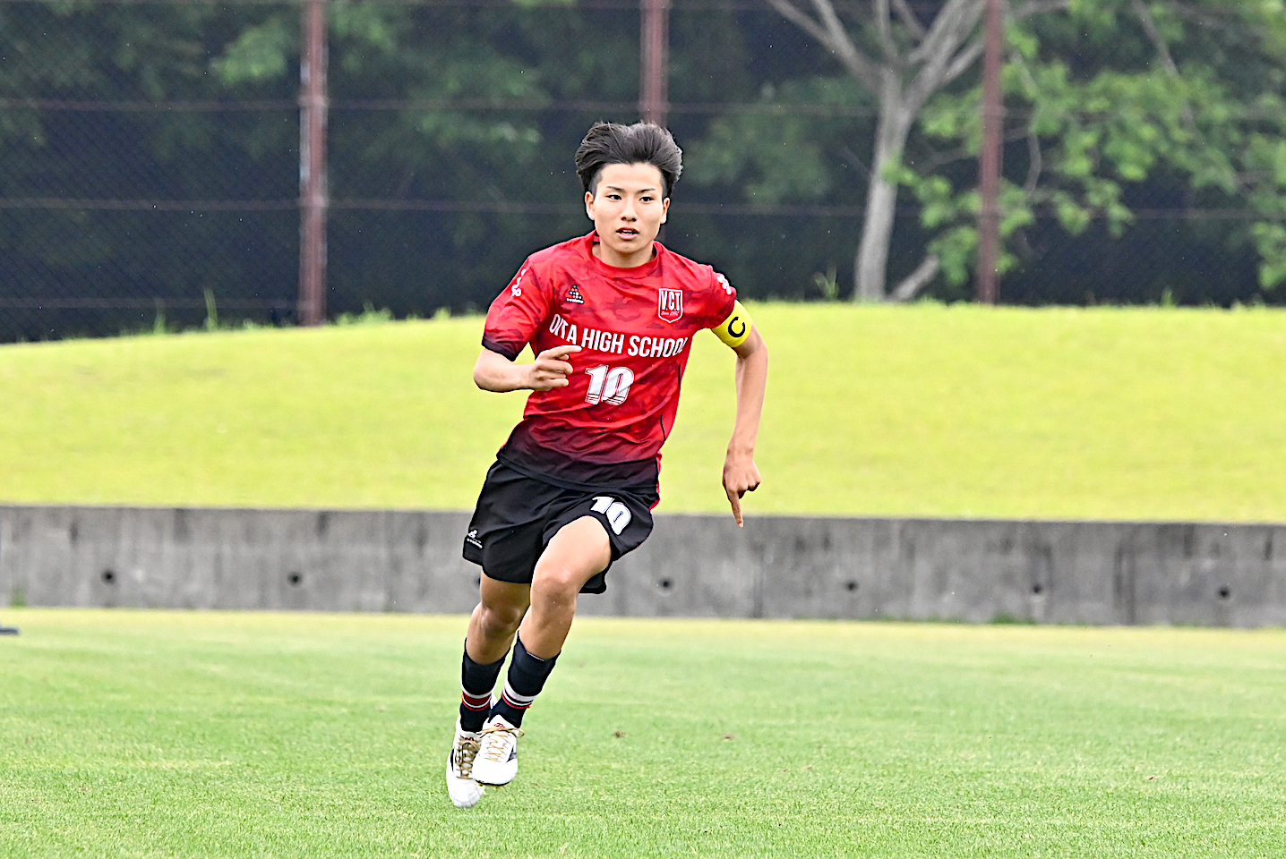 全国高校サッカー選手権県予選特集　冬の全国へ挑む注目選手とライバル（３）　【大分県】