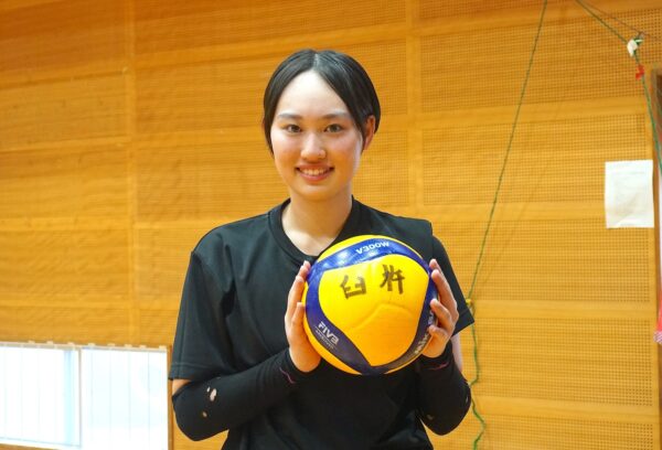 臼杵高校バレーボール部　原 唯華（３年）　file.868
