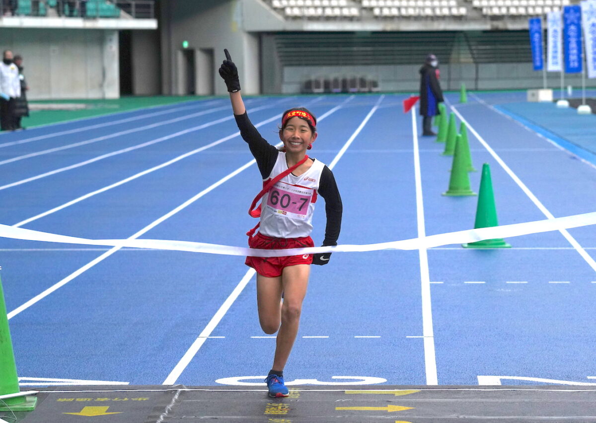 県スポーツ少年団駅伝交流大会　女子　三重町陸上クラブが圧巻の優勝　【大分県】