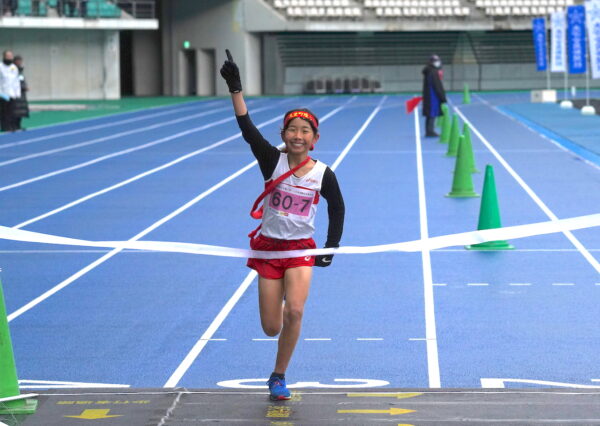 県スポーツ少年団駅伝交流大会　女子　三重町陸上クラブが圧巻の優勝　【大分県】