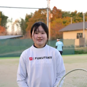 福徳学院高校テニス部　坪井 舞央（２年）　file.900
