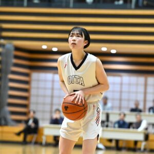 県高校総体前特集　バスケットボール女子（１）大分　３年ぶりの頂点へ　全員で戦う「大分スタイル」の戦略　【大分県】