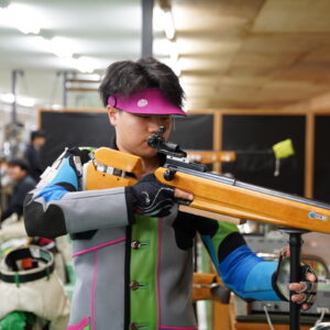 全国高校選抜大会　ライフル射撃男子　ビームライフル準V　秦鳳真路（由布３年）　【大分県】