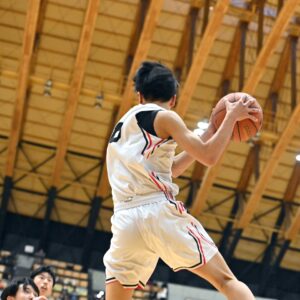 県高校総体前特集　バスケットボール男子（３）大分上野丘　積み上げた力で次の扉を開く　【大分県】