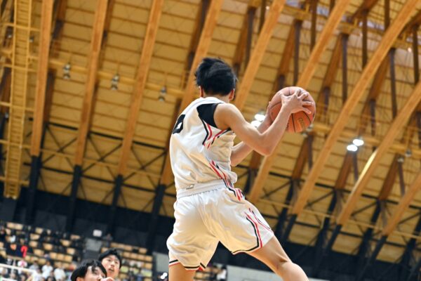県高校総体前特集　バスケットボール男子（３）大分上野丘　積み上げた力で次の扉を開く　【大分県】