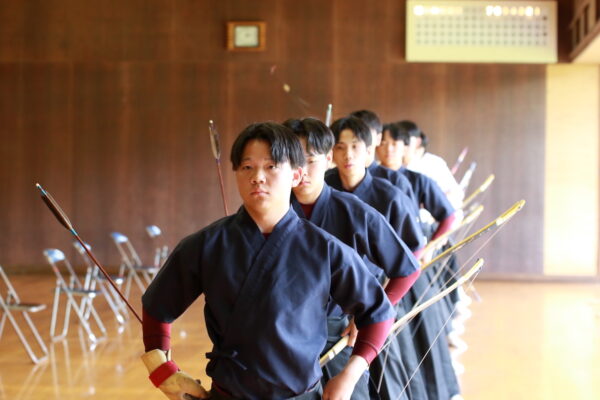県高校総体　弓道男子　国東が団体12年ぶりに王座奪回　「勝ち続けるチーム」へ　【大分県】