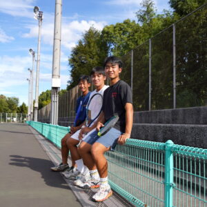 ３年生、夏物語2026　テニス男子　大分舞鶴　あと一本に泣いた夏　最強世代が残す誇り　【大分県】