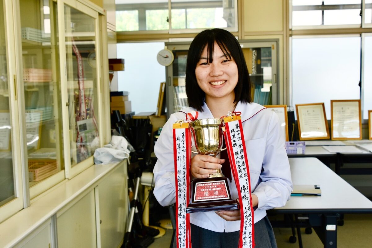 大分商業高校珠算部　川野莉緒（３年）　先輩の涙を力に変えて　受け継いだ思いを後輩へ　【大分県】