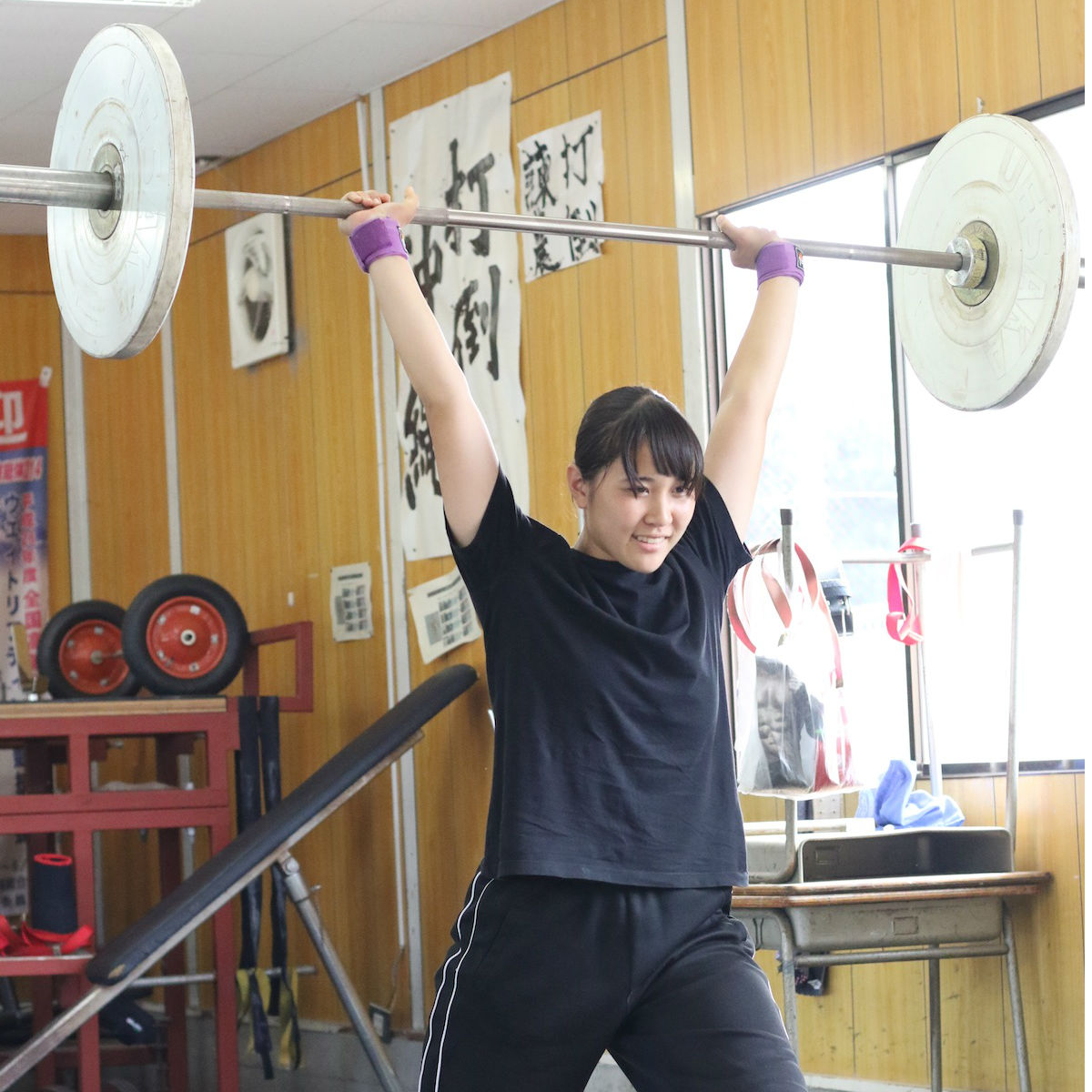 大分工業高校　芋岡英恵　大分の女子ウエイトリフティング界を牽引。仲間とともに着実に力をつける