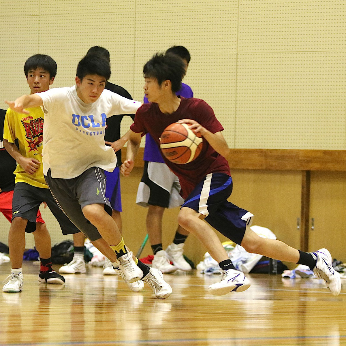 高校バスケットボール男子　ライバルはこの選手です！