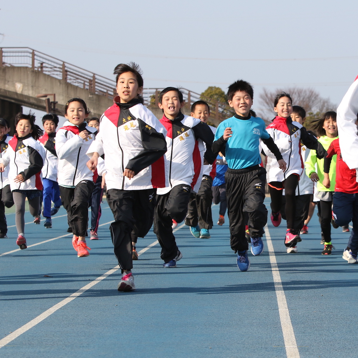 滝尾陸上クラブ　スポーツ少年団駅伝交流大会３連覇
