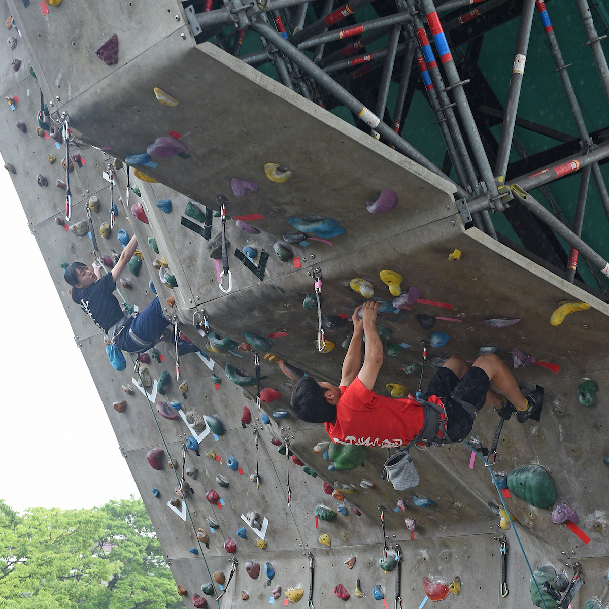 クライミング　男子は森高、女子は森本が優勝