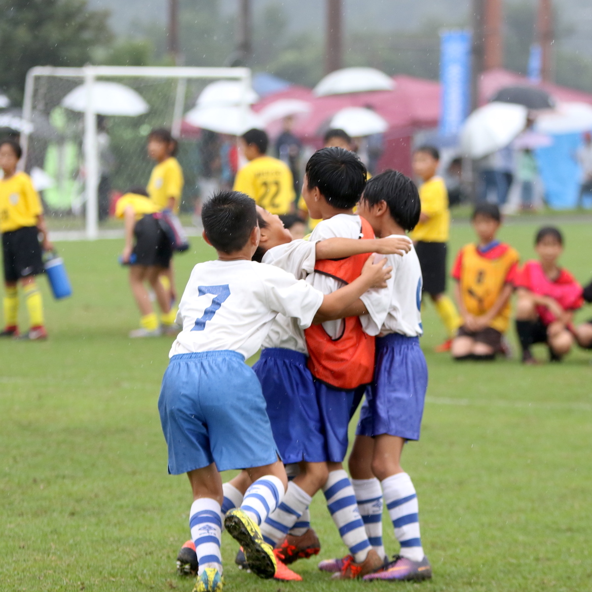 第９回県ミニサッカーフェスタ　攻撃力に優れたチームが勝ち抜いた