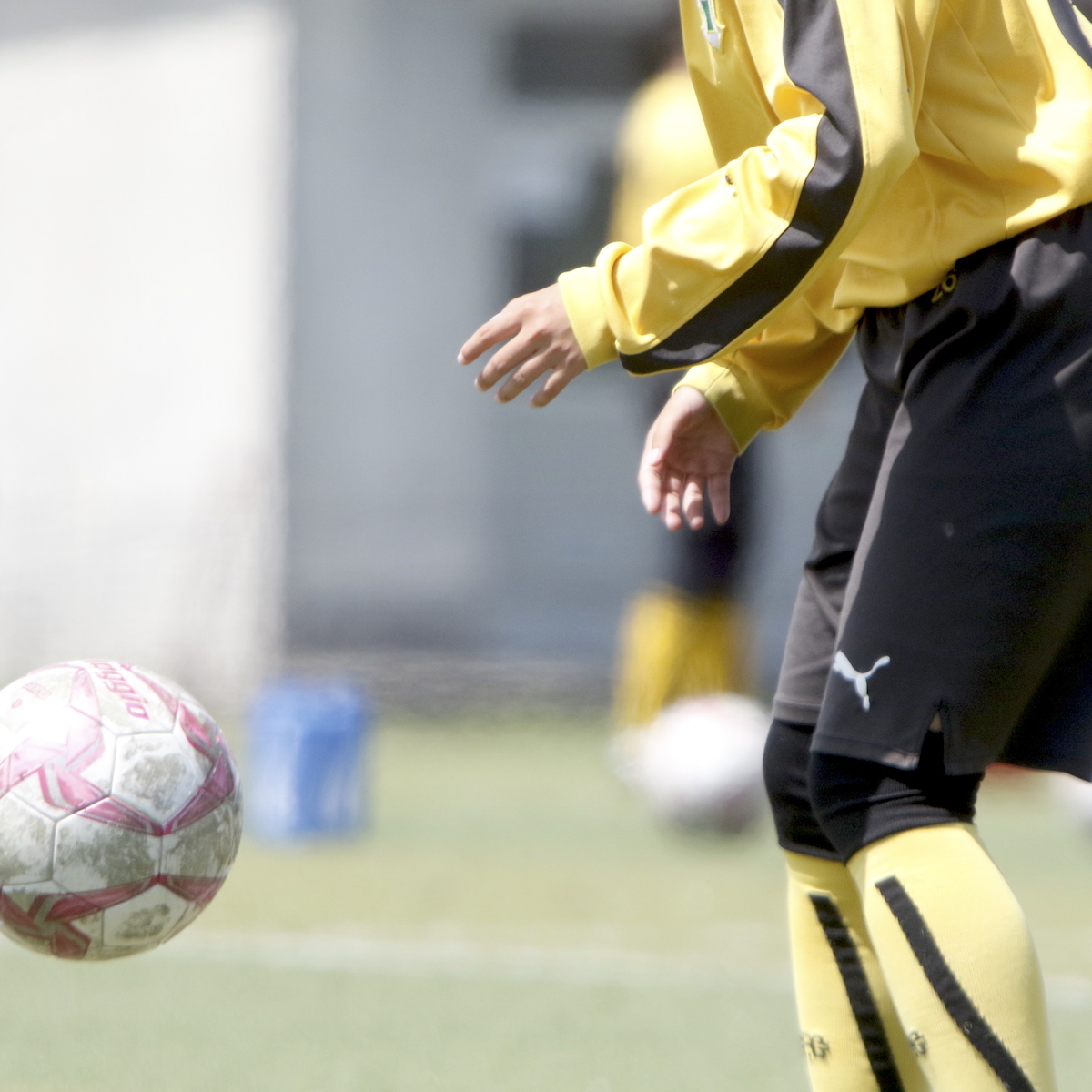 サッカー女子　柳ケ浦高校　接戦に持ち込み、粘り勝つ