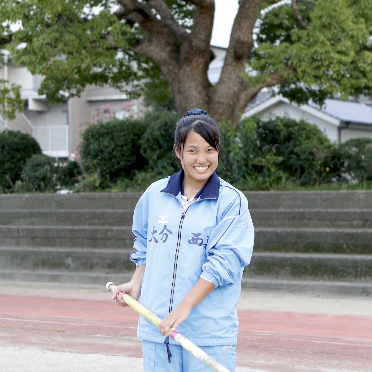 それぞれの選択②　陸上女子棒高跳び　金子絵美里（大分西高校３年）