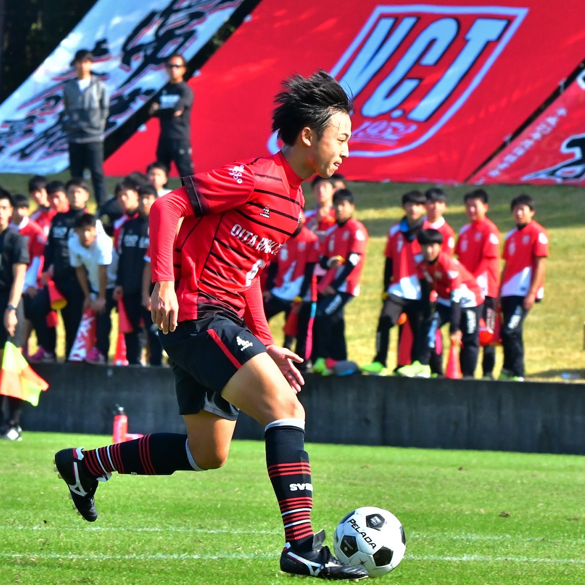 全国高校サッカー選手権県予選　大分が快勝し、連覇に王手