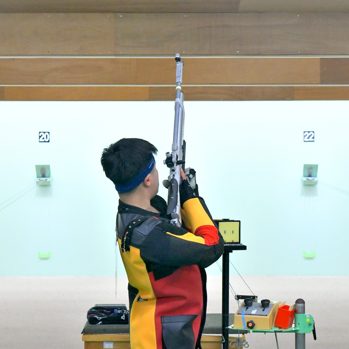 #スポーツのチカラ　県高校総体　ライフル射撃男子　チームワークで苦境を乗り越えた由布が10連覇