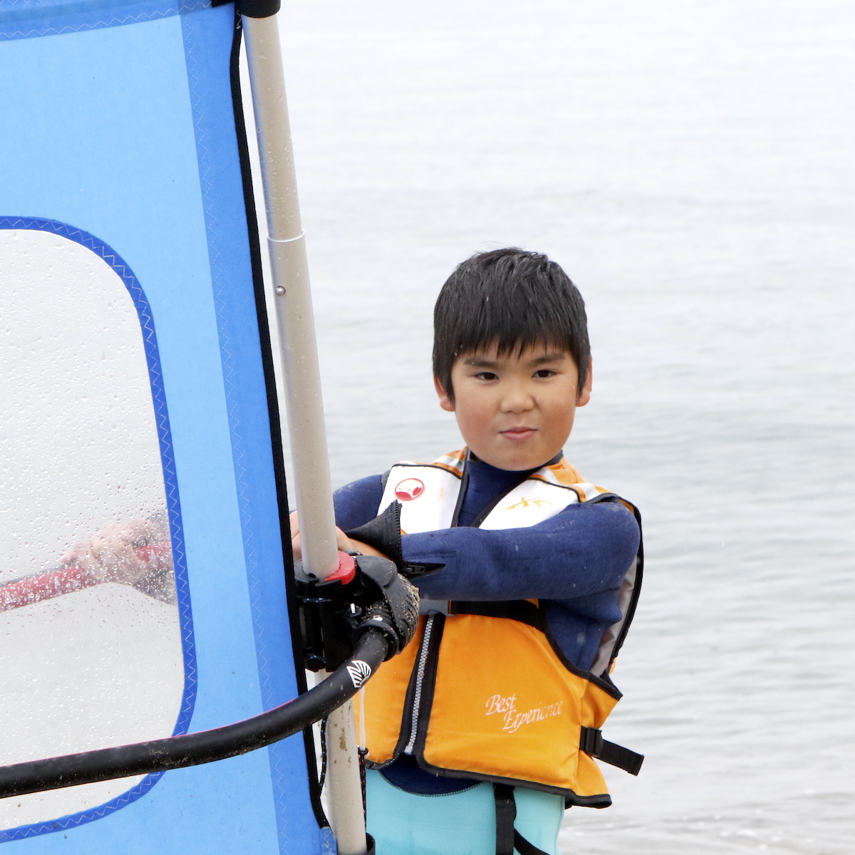 住吉浜ジュニアウインドサーフィンスクール　小学生で覚えたことが一生の財産になる