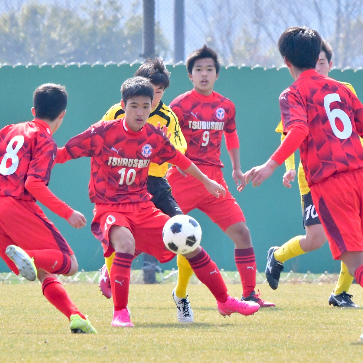 県高校新人大会　サッカー男子　大分鶴崎が後半勝負で14年ぶりの優勝