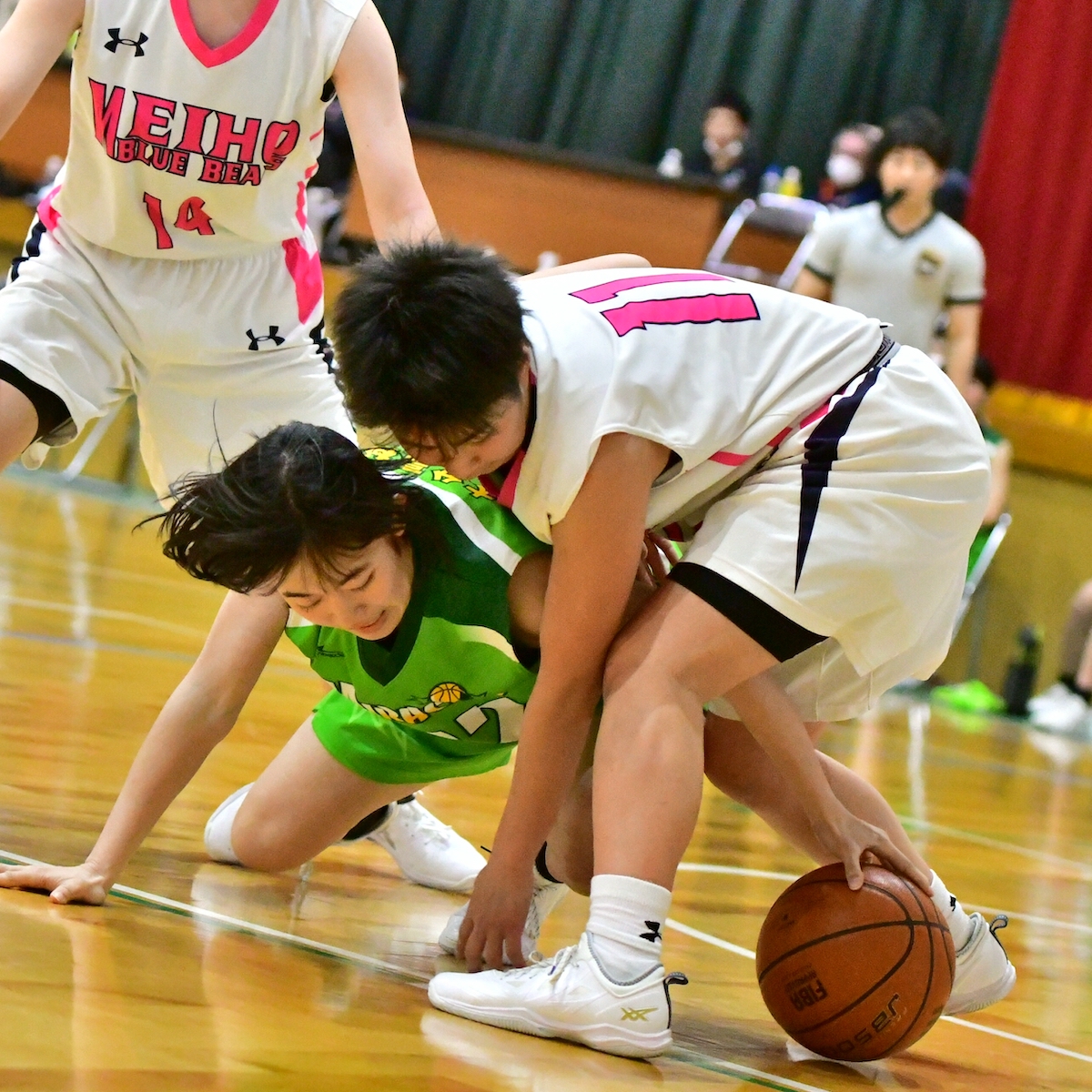 バスケットボール女子　序盤のリードを守り切った大分が優勝