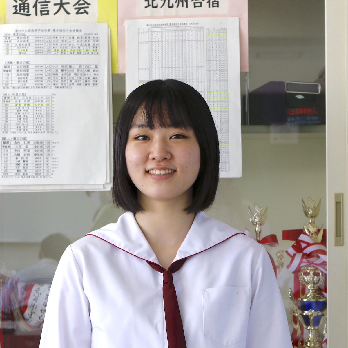 ３年生、夏物語　vol.10　珠算　読み上げ算・珠算でＷ10段を目指す清家香穂（大分商業３年）