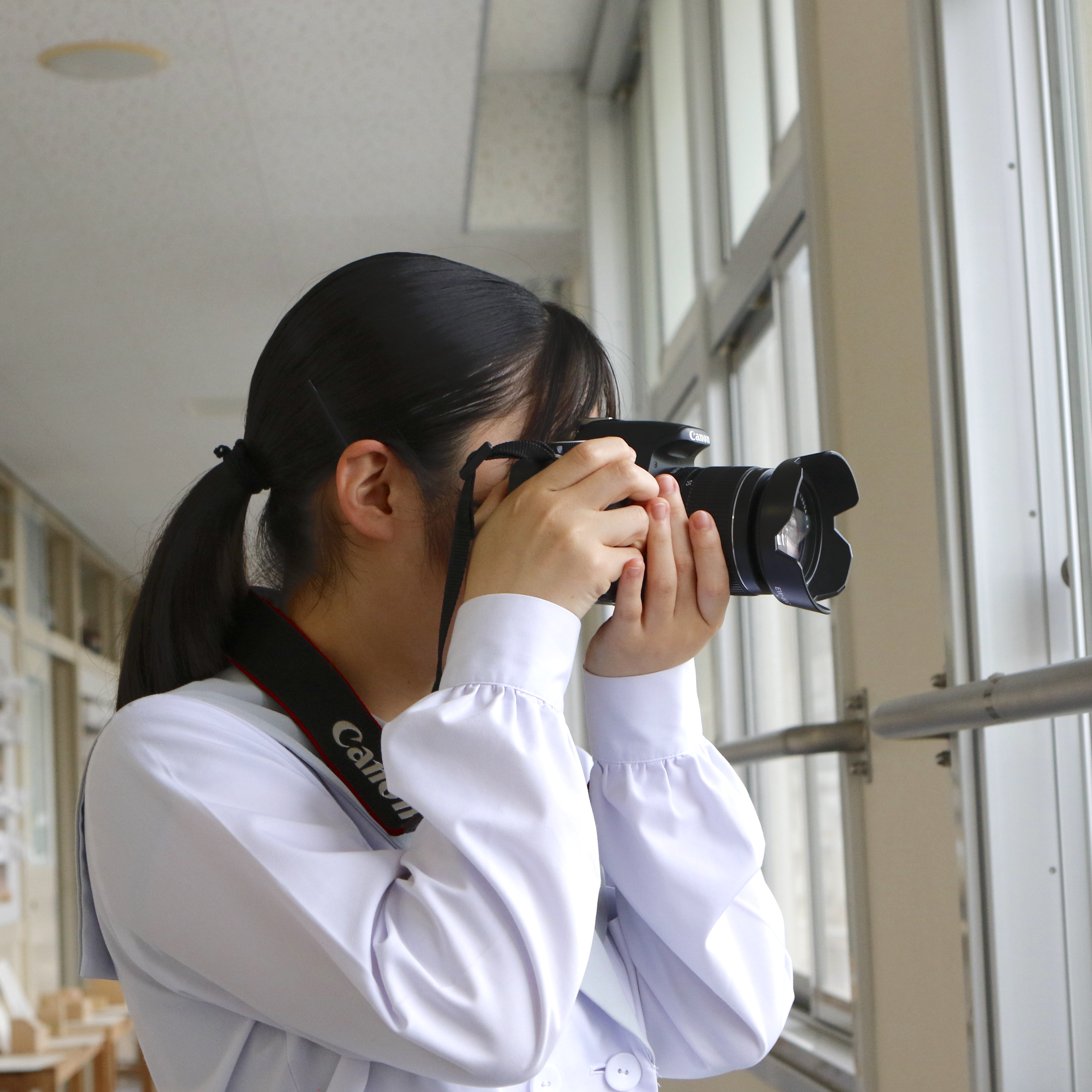写真　各々の感性で感動を表現する鶴崎工業高校