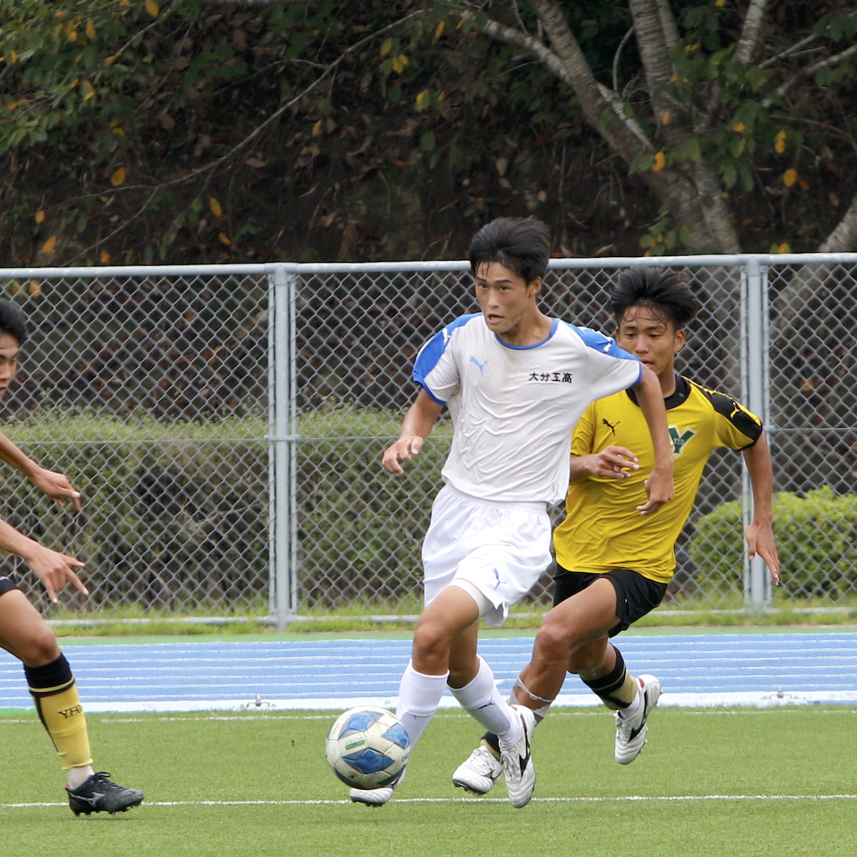 全国高校サッカー選手権県予選前企画（６）　大分工業　パス志向から勝負強いサッカーに変換