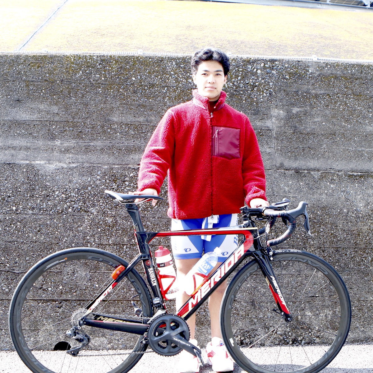 自転車男子　不完全燃焼のレースに終わったケイリン九州王者の板井慶次郎（別府翔青）