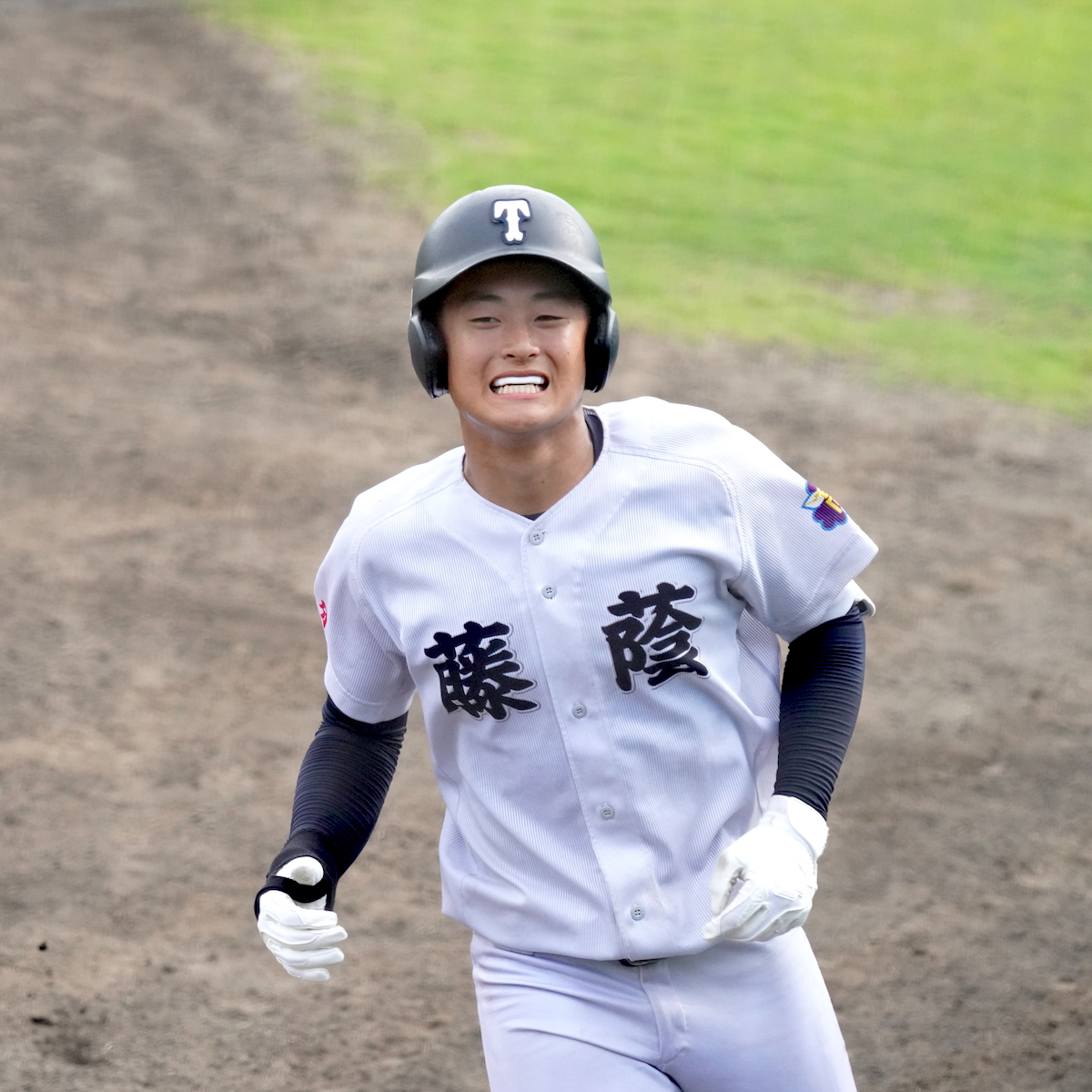 高校野球　元気と笑顔でCチームからはい上がった河津陽和（藤蔭２年）