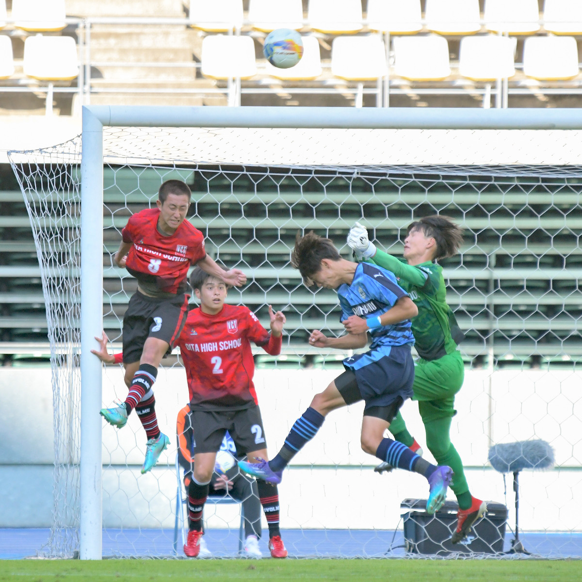 冬の主役たち（２）　サッカー男子　大分の双子・今田昴輝と倖聖が左サイドを制圧する　【大分県】