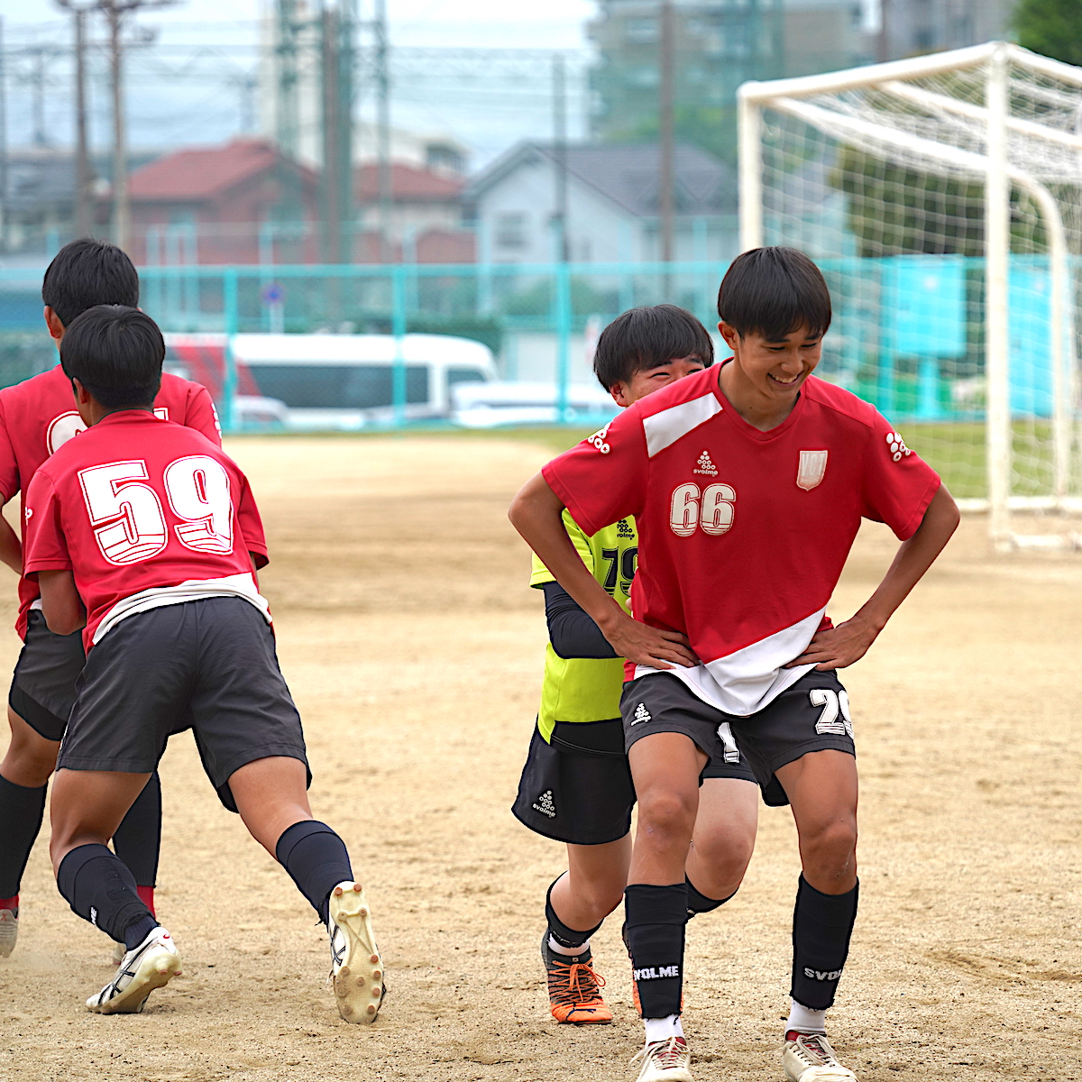 県高校総体前特集　サッカー男子（１）　組織力で優勝目指す大分　【大分県】