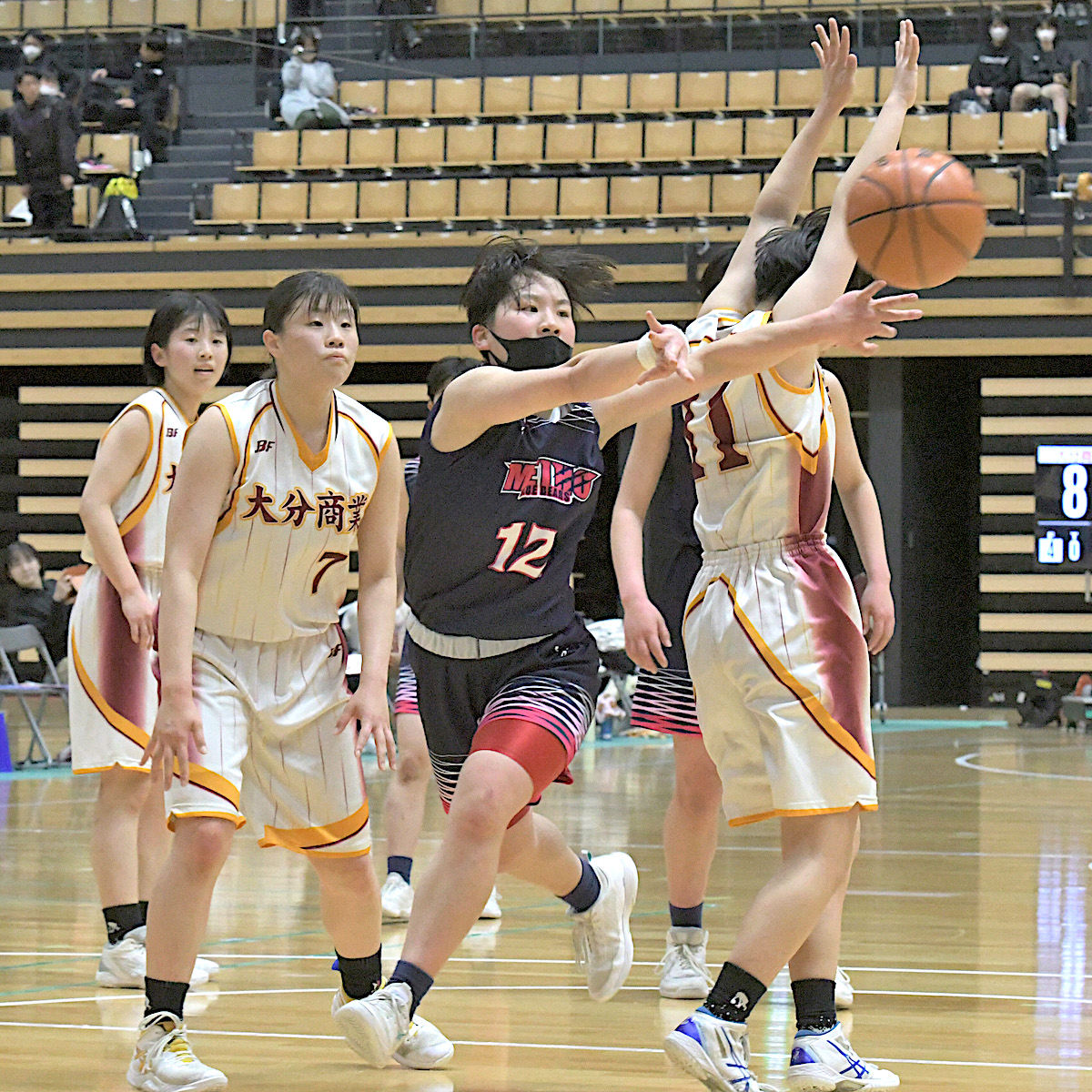 県高校総体前特集　バスケットボール女子（２）　２年ぶりの優勝に向け士気高まる明豊　【大分県】