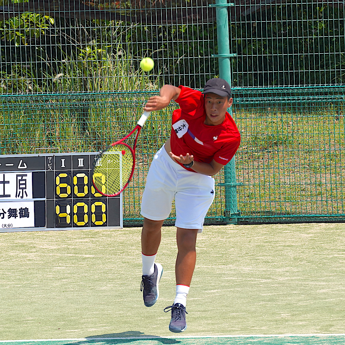 九州高校体育大会　テニス男子　地元の声援に後押しされ、連覇を達成した大分舞鶴　【大分県】