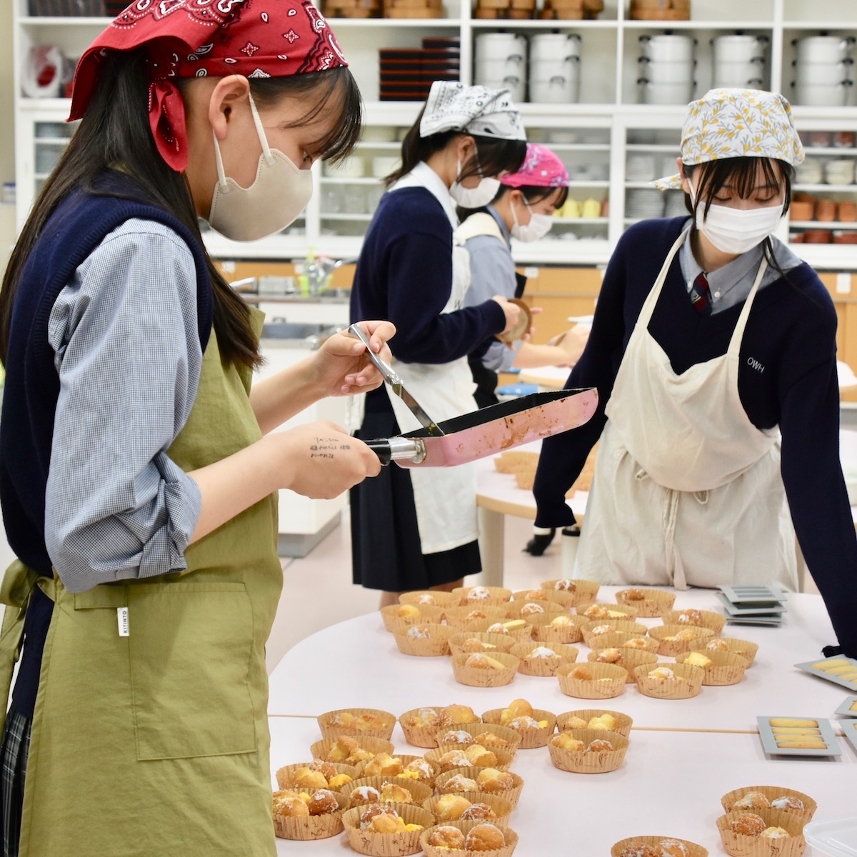 誠心誠意、心を込めて作ることの大切さを学ぶ　大分西高校家庭部・食物部　【大分県】