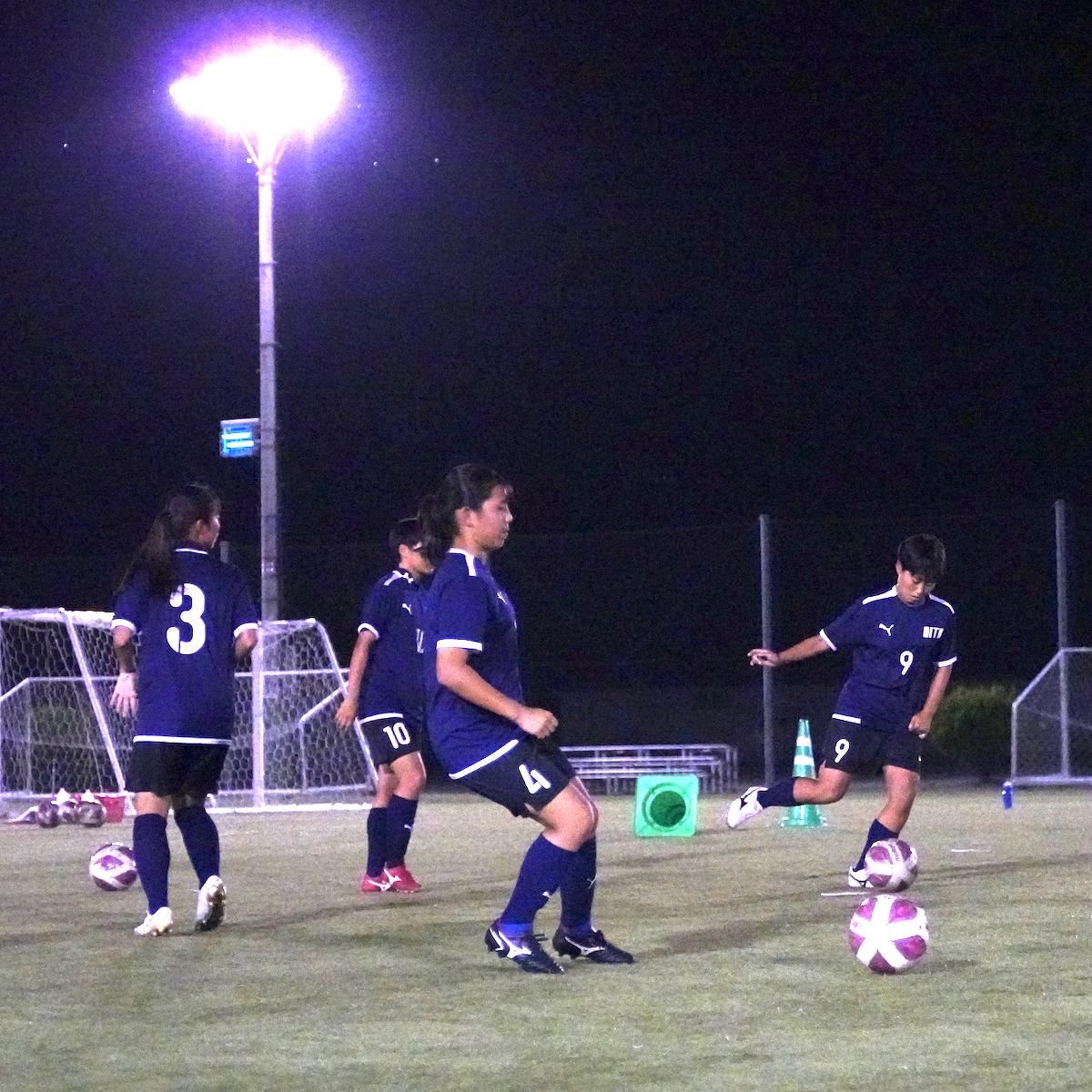 鹿児島国体　サッカー少年女子　個性派集団が４強入りを目指す　【大分県】