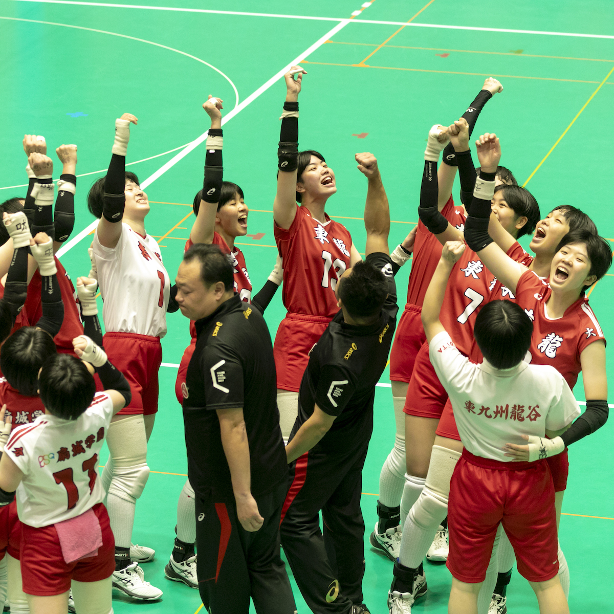 春の高校バレー県予選　女子　完全勝利で24連覇達成した東龍　【大分県】