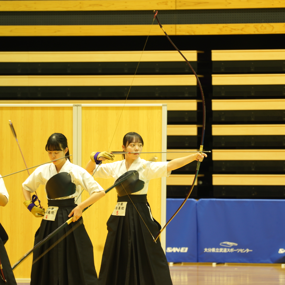 夏の主役たち⑭　弓道女子　自分の型を貫き、チームワークで勝利を目指す日田　【大分県】