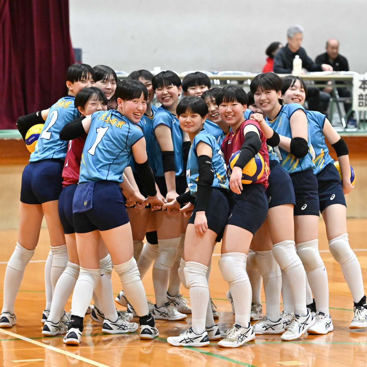県高校総体前特集　バレーボール女子（２）大分商業　キャプテンのために、チームが一つになる　【大分県】